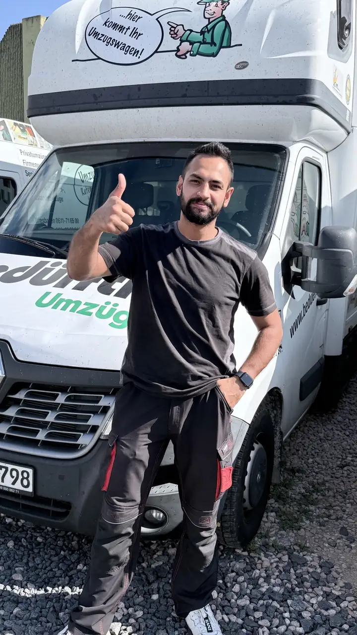 Singh – Umzugsfahrer und angehender Teamleiter bei Bedürftig Umzüge